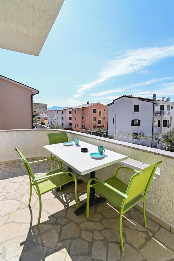 Rooms & Apartments Jadranka Baska  Exterior photo